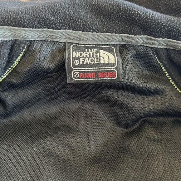 EUC North Face Men’s Zip Up Jacket - Picture 8 of 8